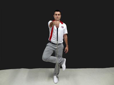 Exemplo de um exercício de aquecimento para um jogo de golfe bem sucedido Exemplo de um exercício de aquecimento para um jogo de golfe bem sucedido